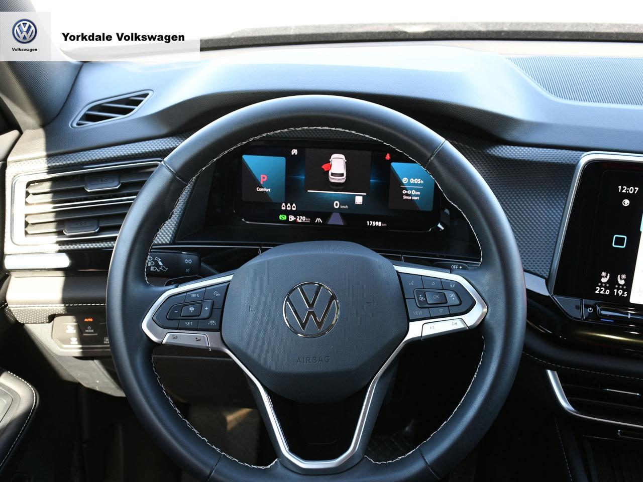 2025 Volkswagen Atlas Cross Sport  Photo