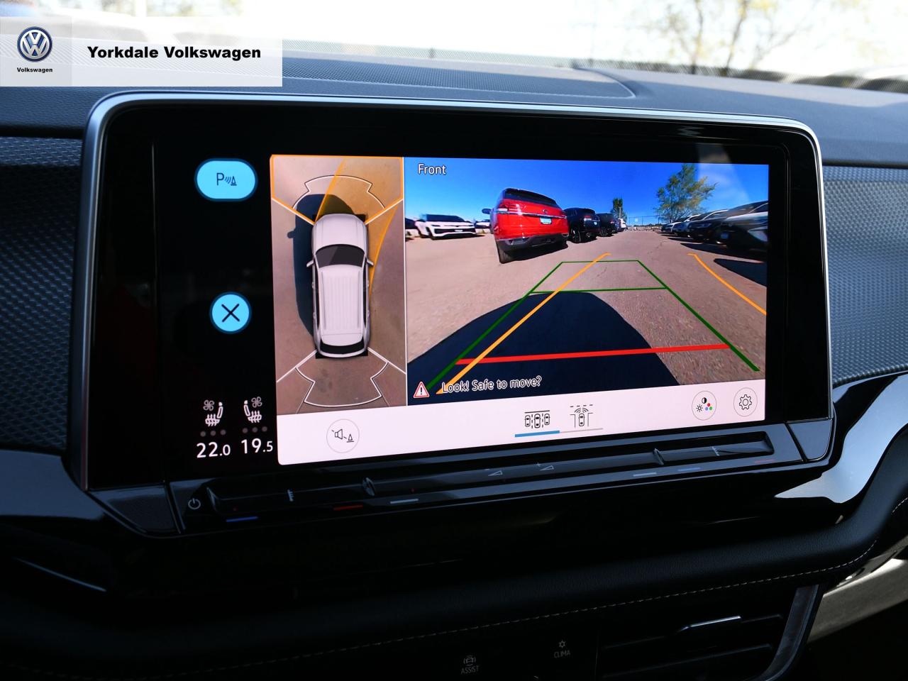 2025 Volkswagen Atlas Cross Sport  Photo