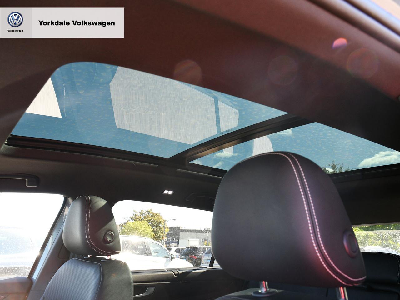 2025 Volkswagen Atlas Cross Sport  Photo