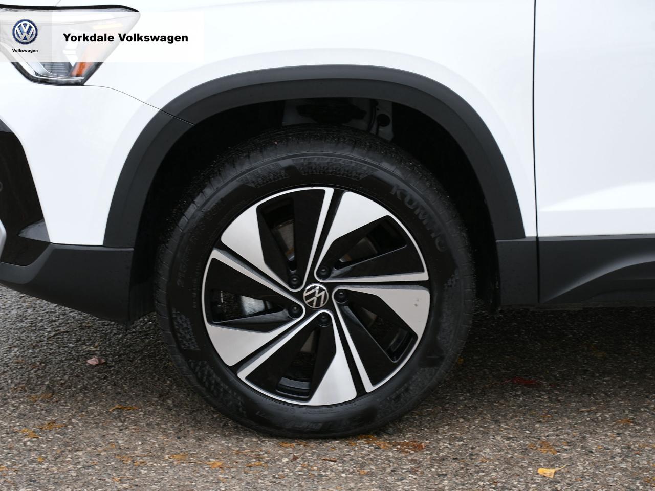 2025 Volkswagen Taos  Photo