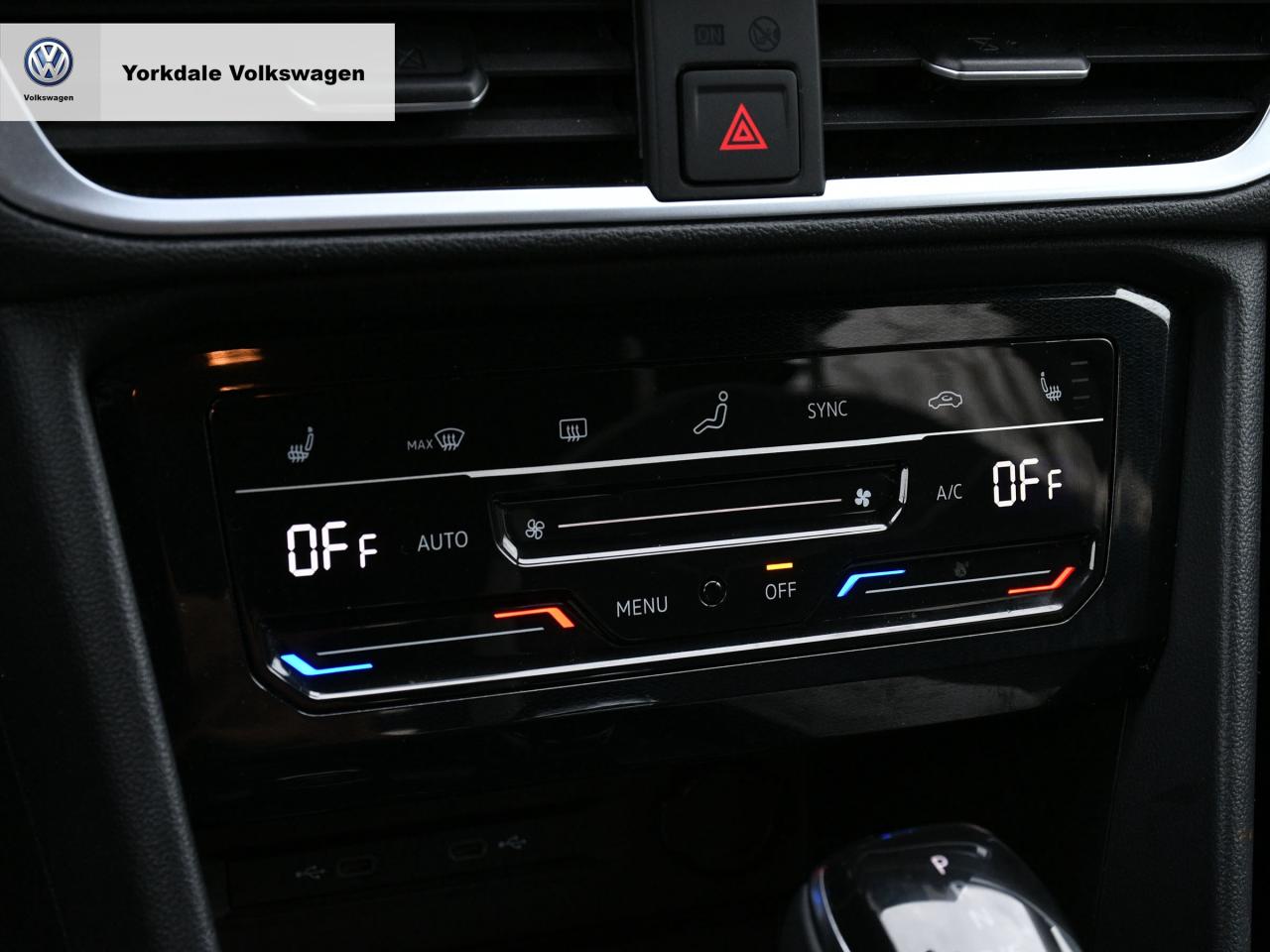 2025 Volkswagen Taos  Photo