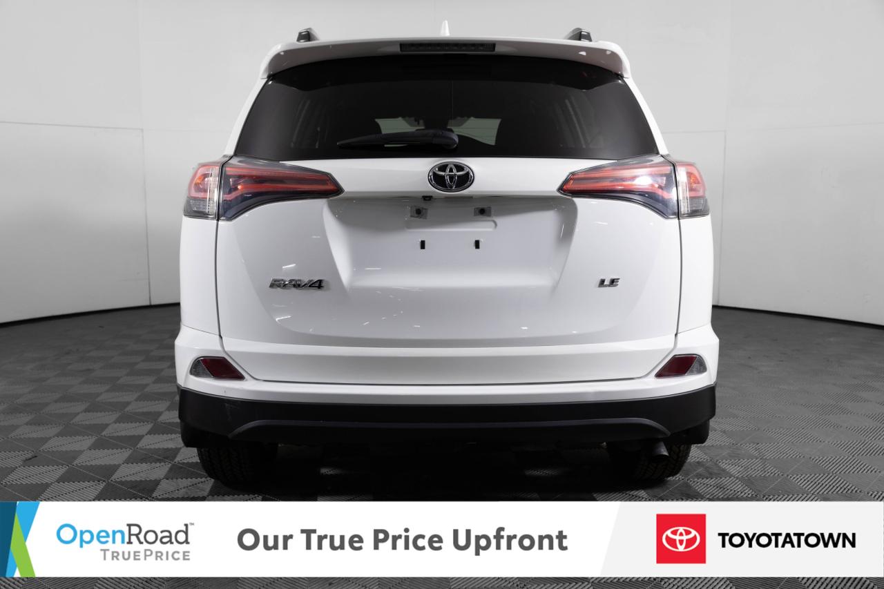2018 Toyota RAV4 LE! ACCIDENT FREE! LOW MILEAGE! Photo