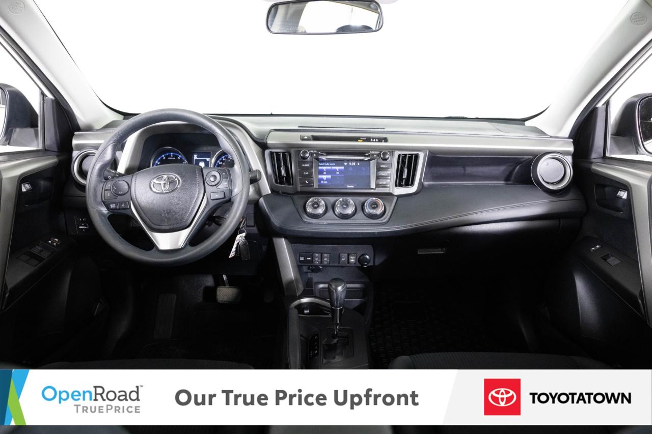 2018 Toyota RAV4 LE! ACCIDENT FREE! LOW MILEAGE! Photo