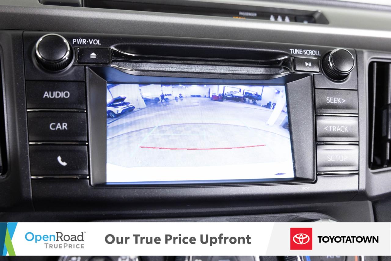 2018 Toyota RAV4 LE! ACCIDENT FREE! LOW MILEAGE! Photo