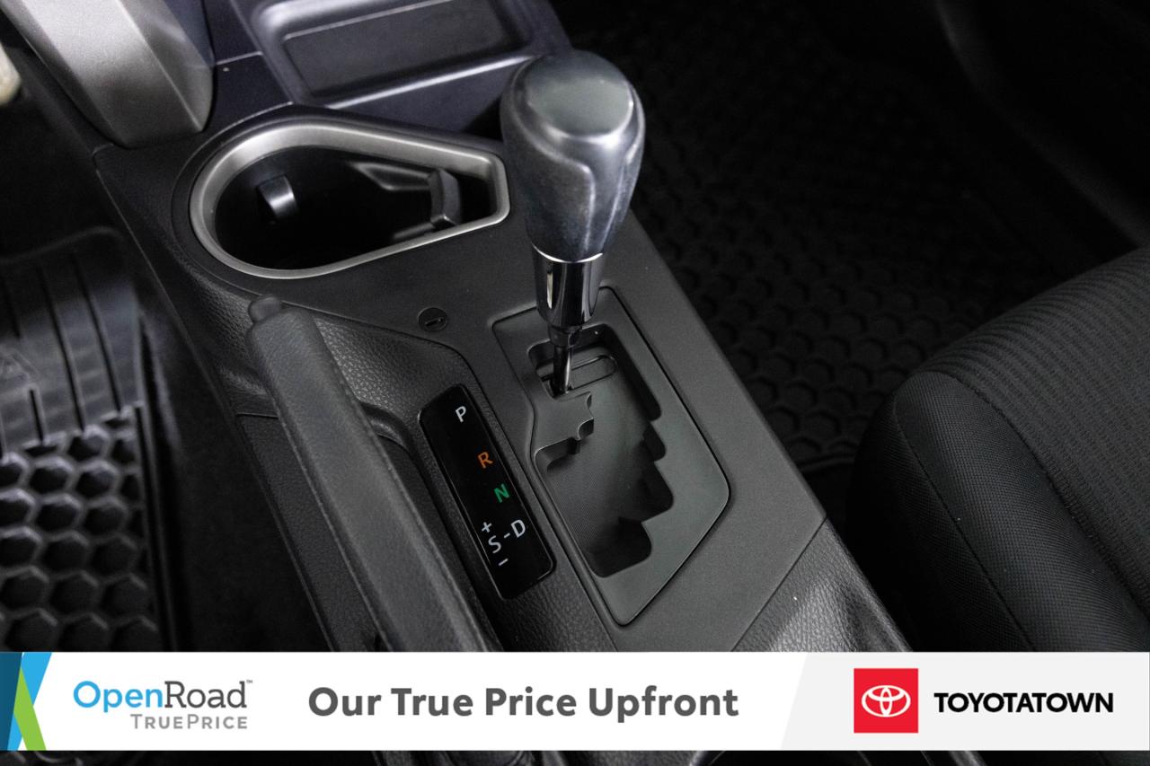 2018 Toyota RAV4 LE! ACCIDENT FREE! LOW MILEAGE! Photo