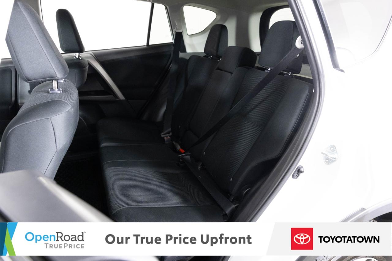 2018 Toyota RAV4 LE! ACCIDENT FREE! LOW MILEAGE! Photo