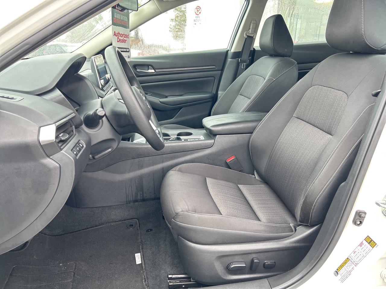 2021 Nissan Altima 2.5 SE   Clean Carfax Photo