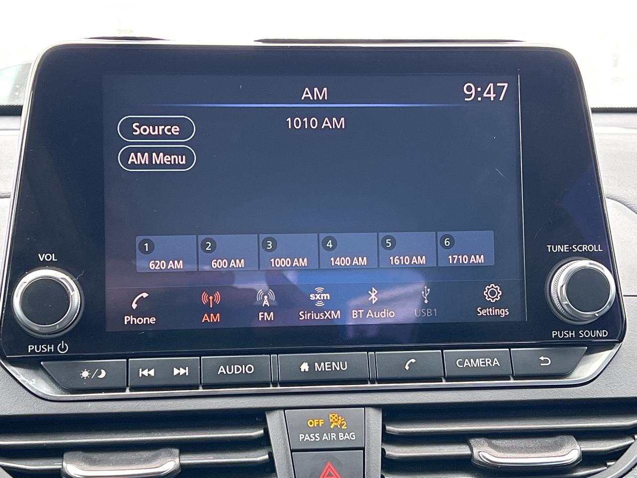 2021 Nissan Altima 2.5 SE   Clean Carfax Photo