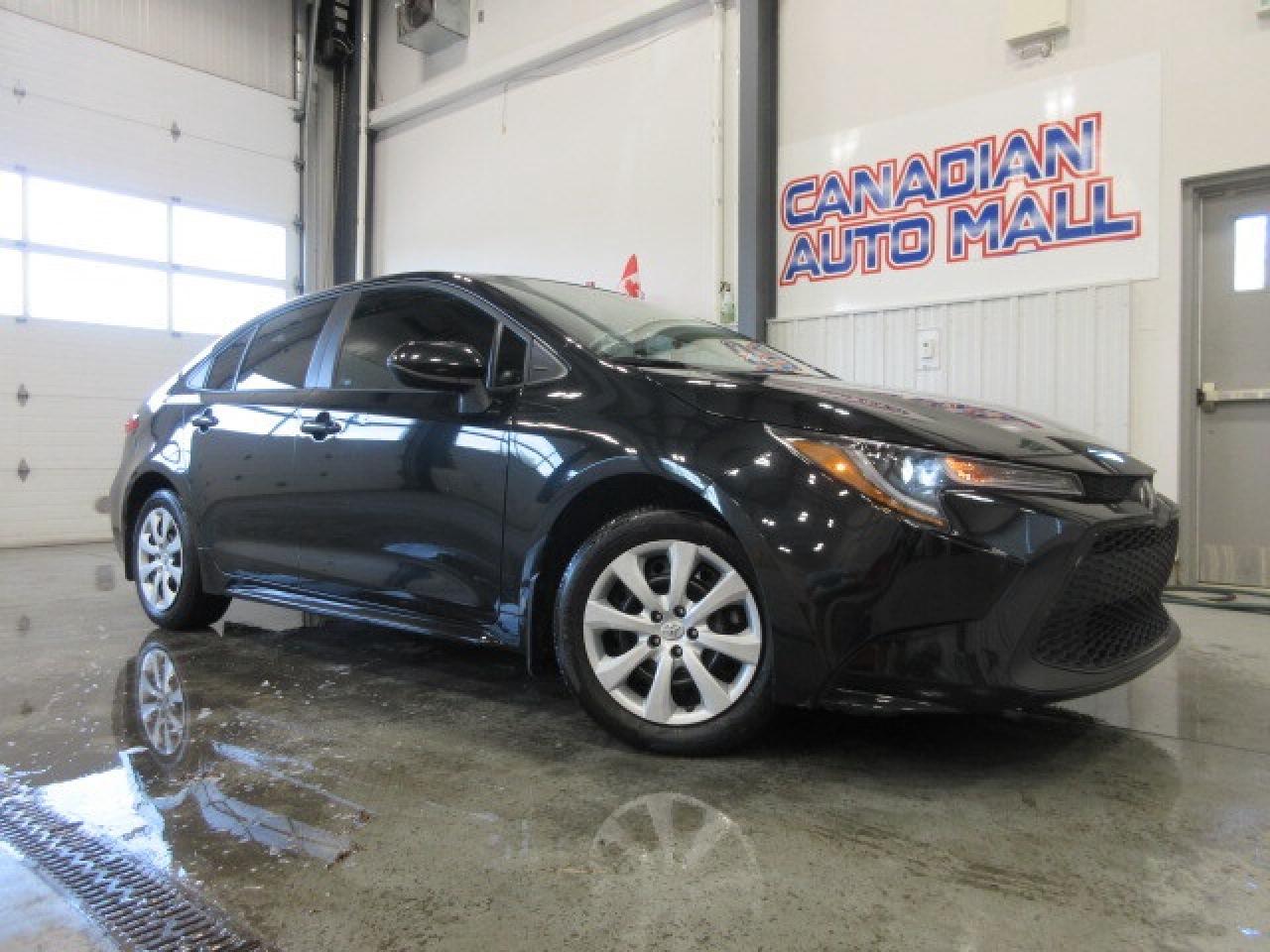 2022 Toyota Corolla LE, HTD. SEATS, AUTO, A/C, BT, CAMERA, 41K! Photo0
