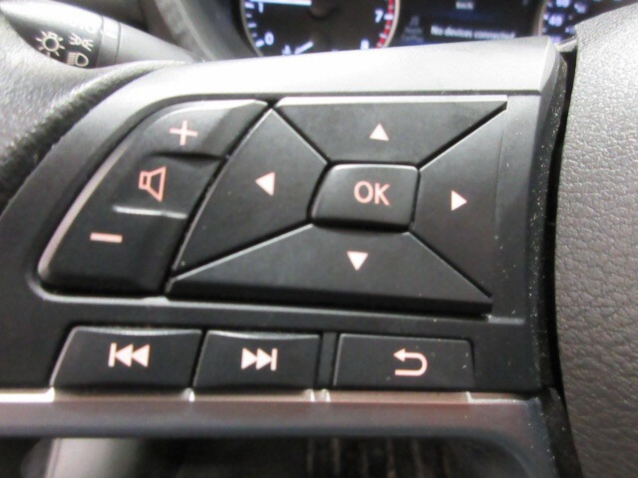 2024 Nissan Sentra SV, HTD. SEATS, ALLOYS, A/C, APPLE/ANDROID, 46K! Photo