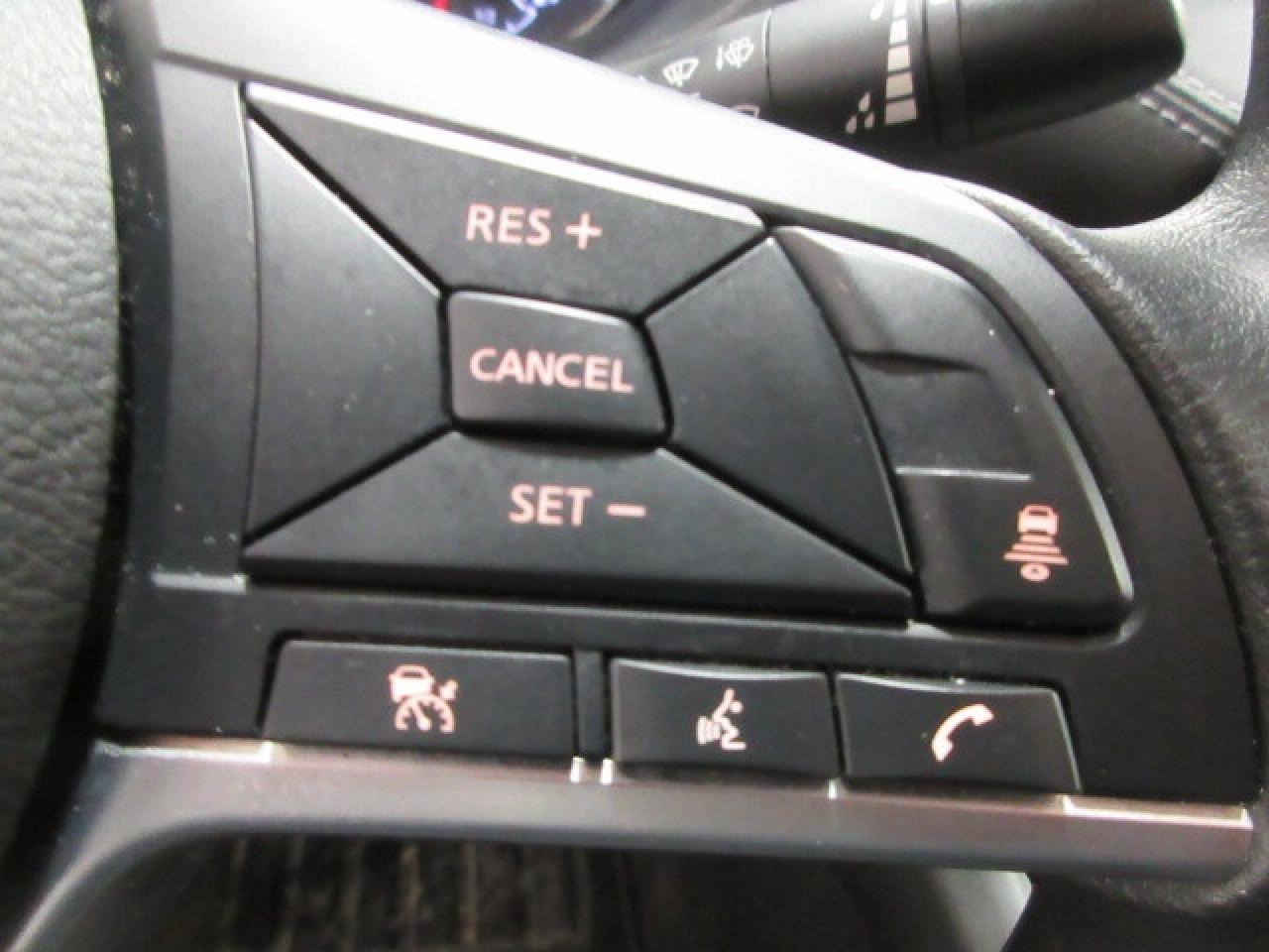 2024 Nissan Sentra SV, HTD. SEATS, ALLOYS, A/C, APPLE/ANDROID, 46K! Photo