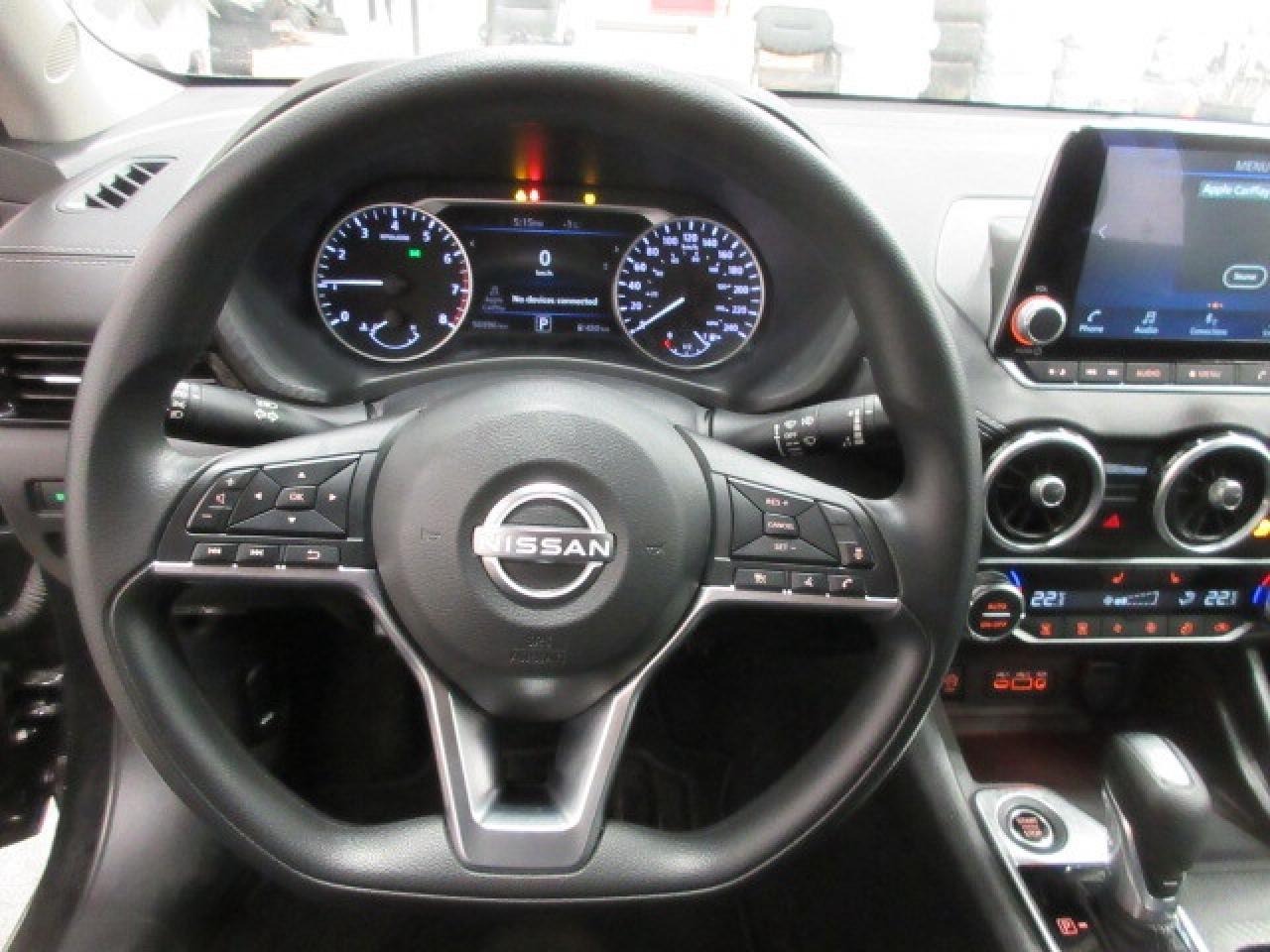 2024 Nissan Sentra SV, HTD. SEATS, ALLOYS, A/C, APPLE/ANDROID, 46K! Photo