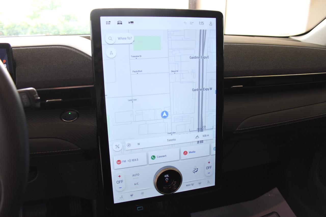 2022 Ford Mustang Mach-E Premium AWD 4X EXTENDED RANGE! Photo