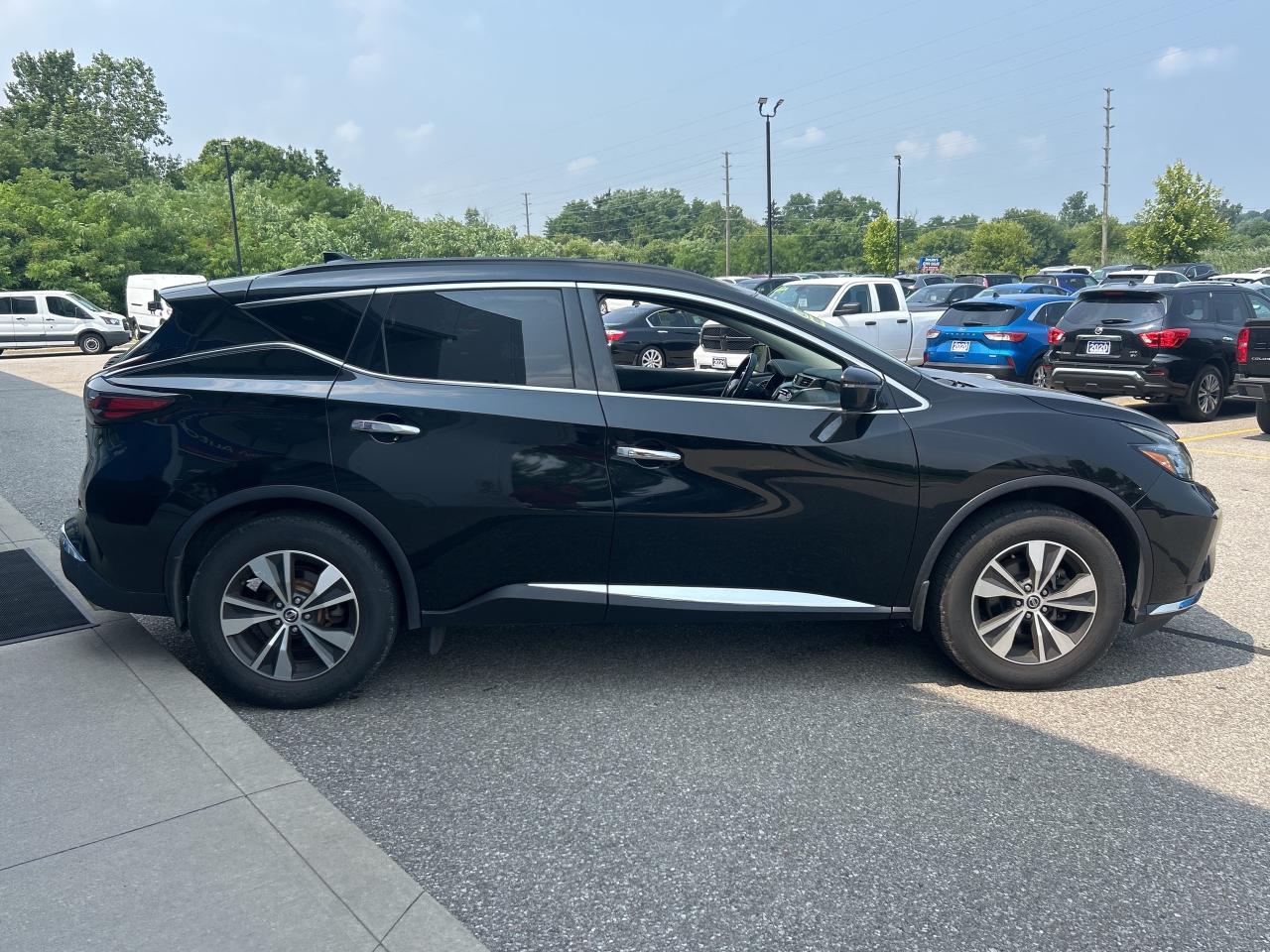 2019 Nissan Murano AWD SV   Nav   Panoramic Roof   Clean Carfax Photo2