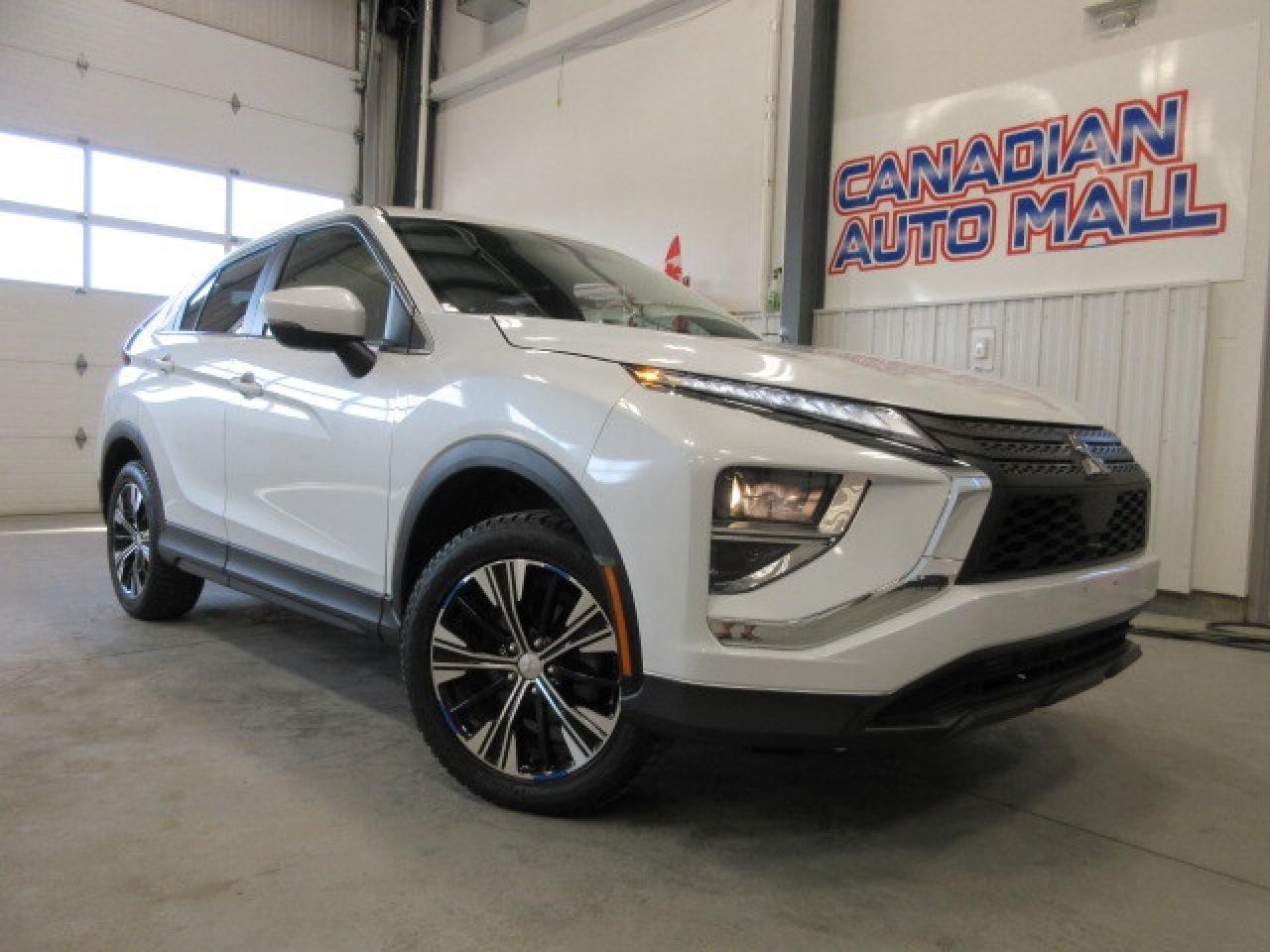 2022 Mitsubishi Eclipse Cross ES S-AWC, HTD. SEATS, APPLE/ANDROID, 114K! Photo0