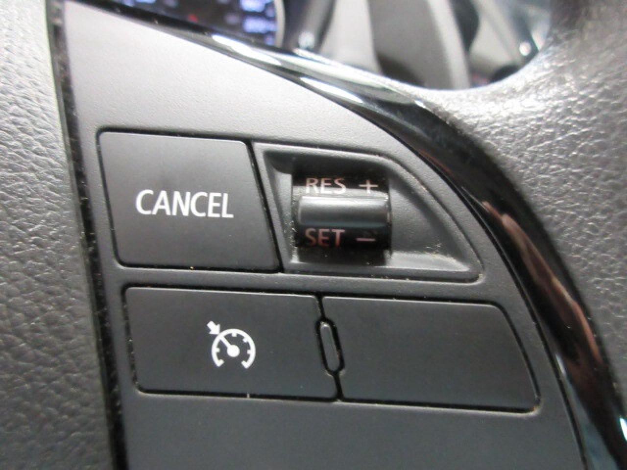 2022 Mitsubishi Eclipse Cross ES S-AWC, HTD. SEATS, APPLE/ANDROID, 114K! Photo