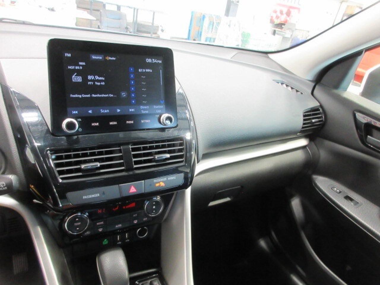 2022 Mitsubishi Eclipse Cross ES S-AWC, HTD. SEATS, APPLE/ANDROID, 114K! Photo