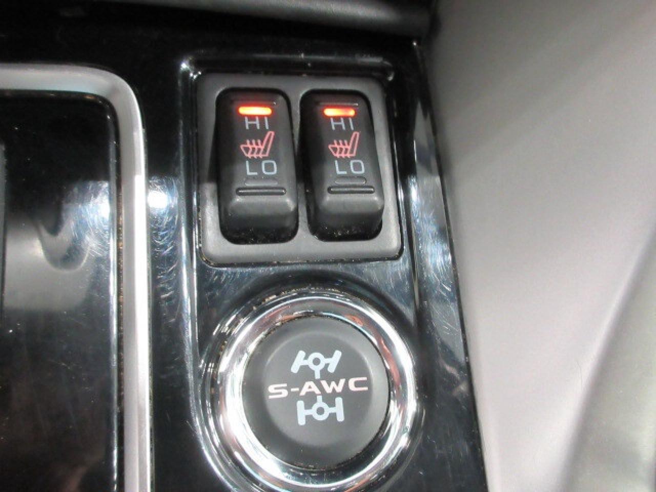 2022 Mitsubishi Eclipse Cross ES S-AWC, HTD. SEATS, APPLE/ANDROID, 114K! Photo