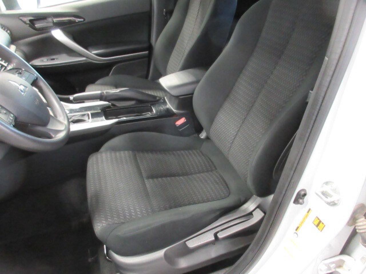 2022 Mitsubishi Eclipse Cross ES S-AWC, HTD. SEATS, APPLE/ANDROID, 114K! Photo