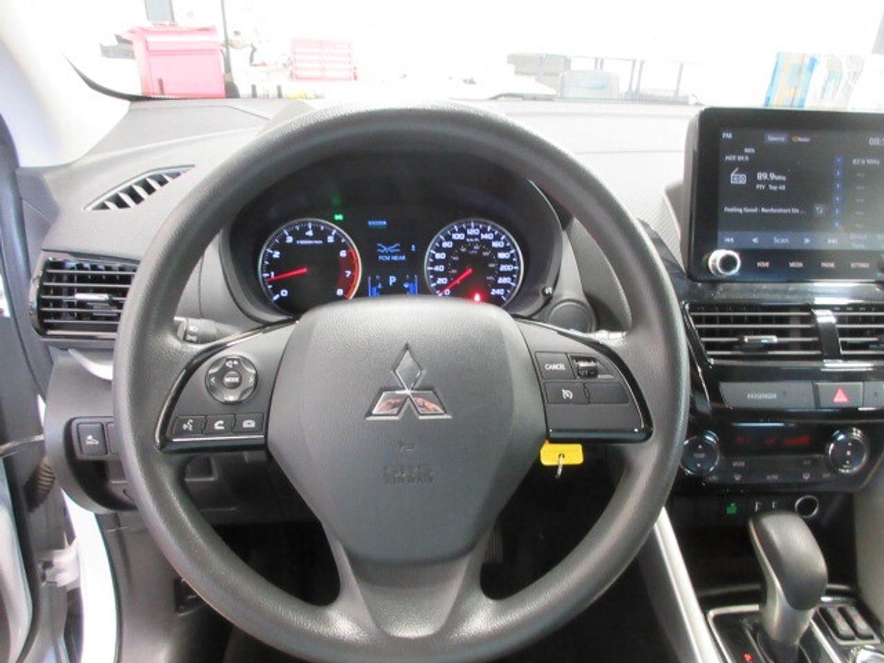 2022 Mitsubishi Eclipse Cross ES S-AWC, HTD. SEATS, APPLE/ANDROID, 114K! Photo