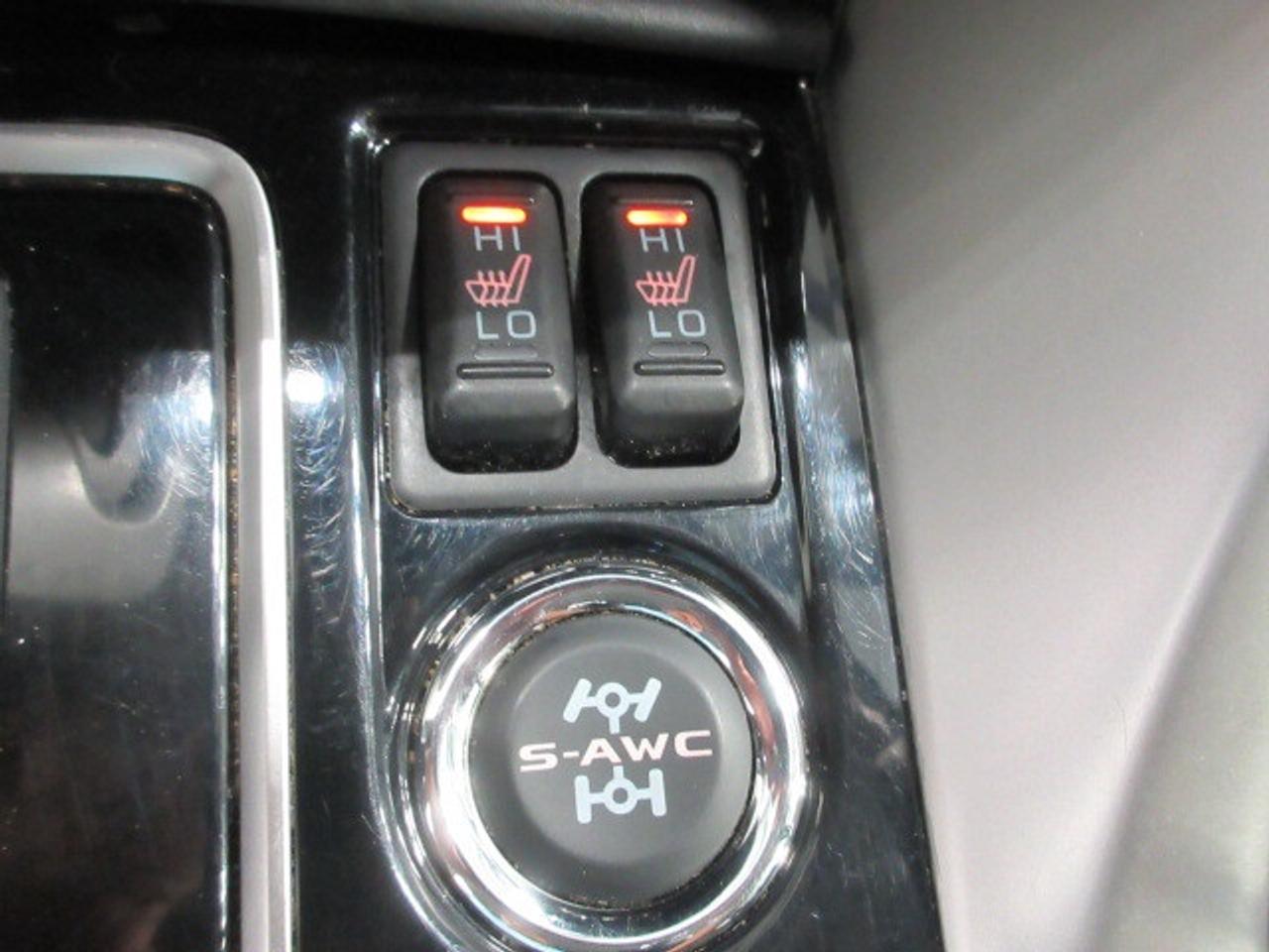 2022 Mitsubishi Eclipse Cross ES S-AWC, HTD. SEATS, APPLE/ANDROID, 114K! Photo