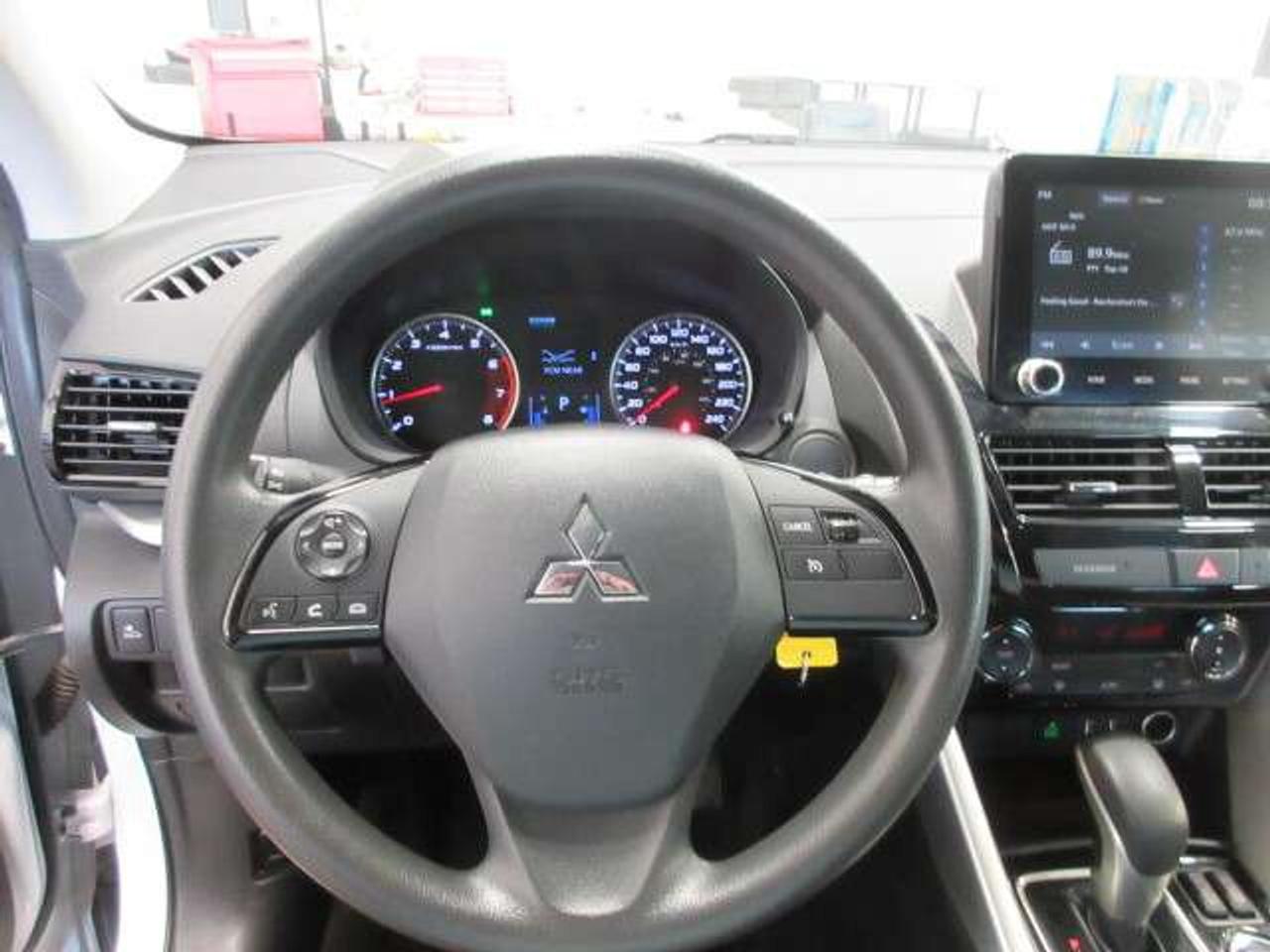 2022 Mitsubishi Eclipse Cross ES S-AWC, HTD. SEATS, APPLE/ANDROID, 114K! Photo