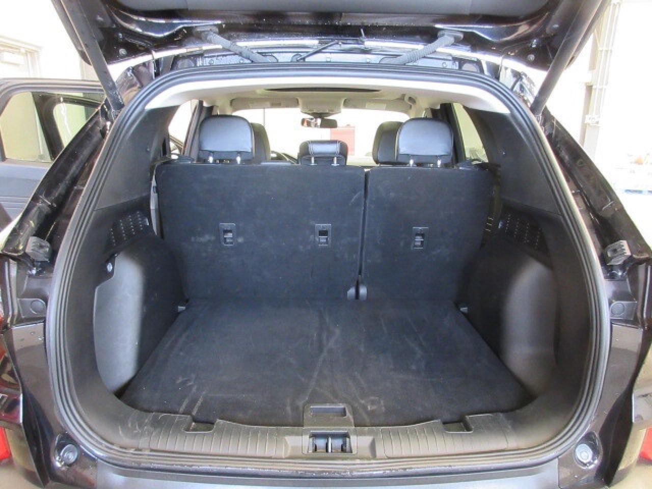 2024 Ford Escape PLATINUM AWD, NAV, ROOF, LEATHER, LOADED, 67K! Photo