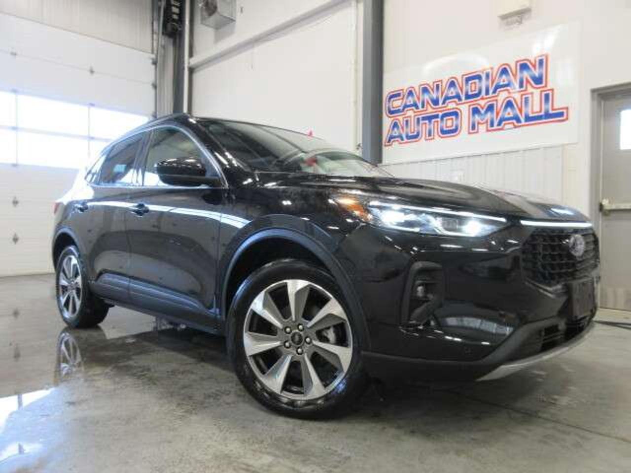2024 Ford Escape PLATINUM AWD, NAV, ROOF, LEATHER, LOADED, 67K! Photo