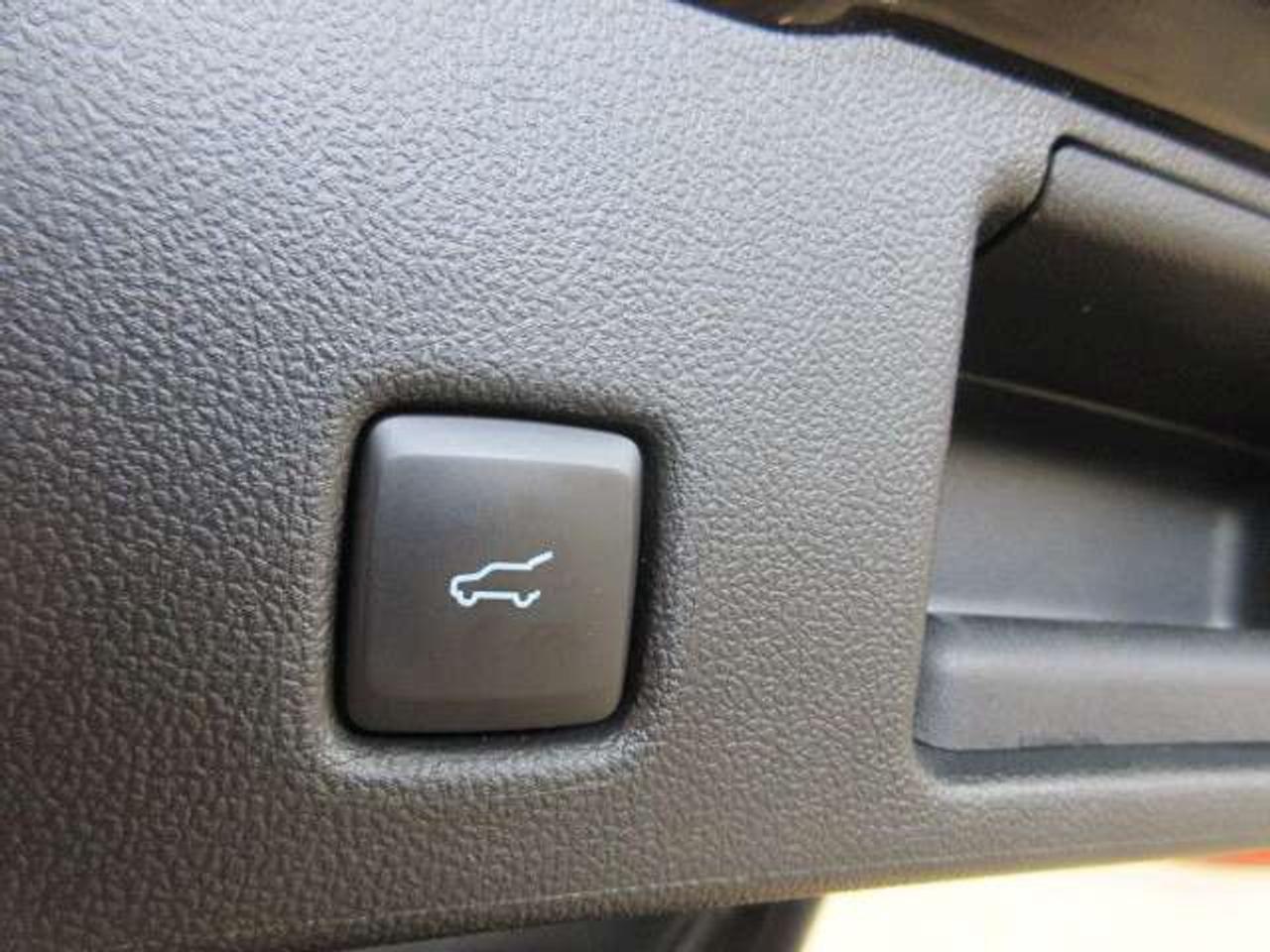 2024 Ford Escape PLATINUM AWD, NAV, ROOF, LEATHER, LOADED, 67K! Photo