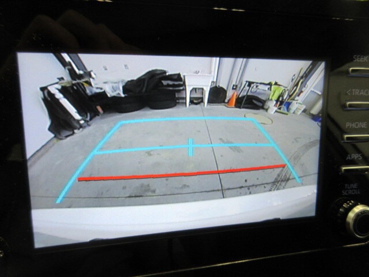 2021 Toyota Camry SE, AUTO, A/C, HTD. SEATS, BT, ALLOYS, 97K! Photo