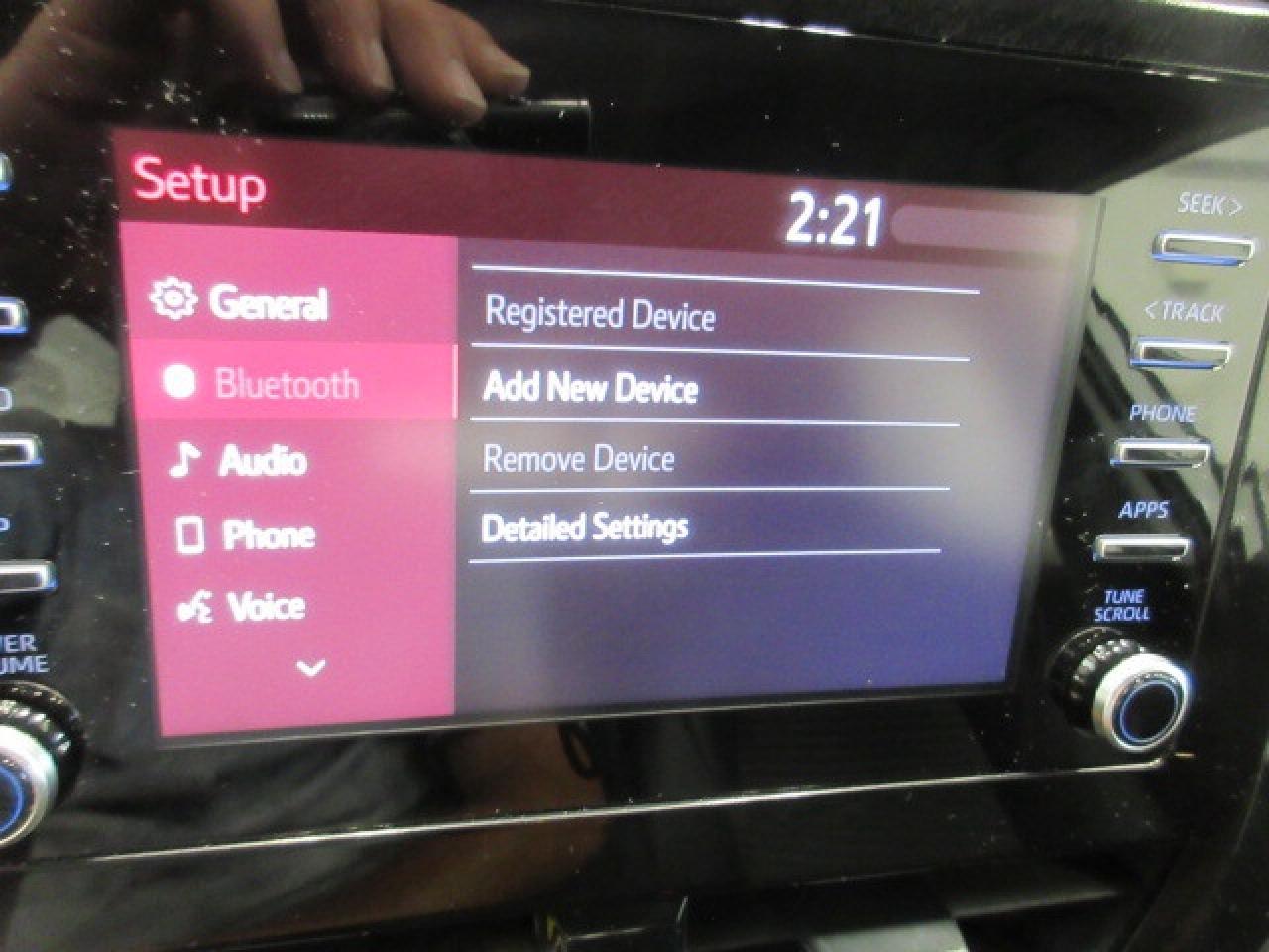 2021 Toyota Camry SE, AUTO, A/C, HTD. SEATS, BT, ALLOYS, 97K! Photo