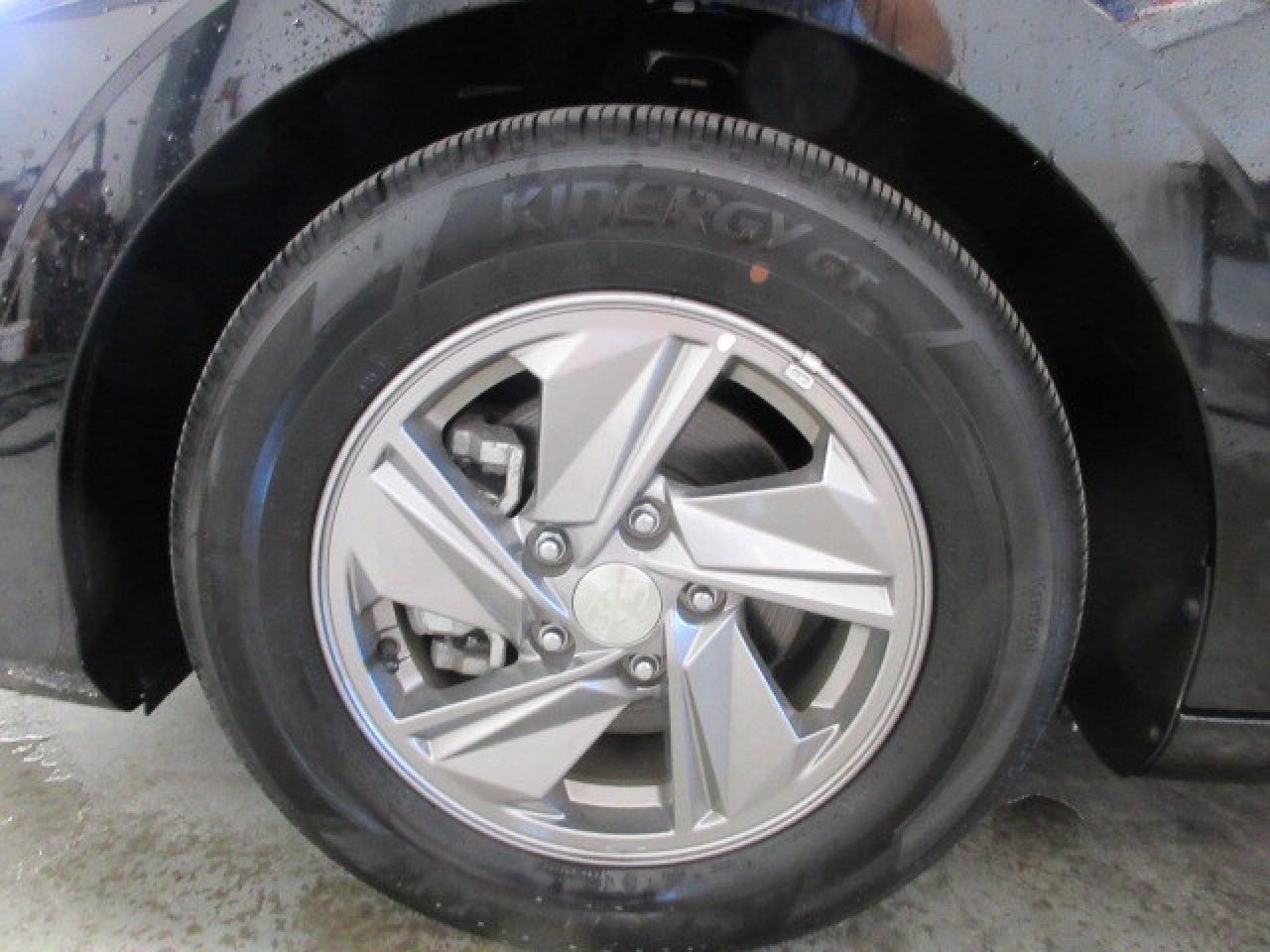 2025 Hyundai Elantra ESSENTIAL, HTD. SEATS, APPLE/ANDROID, JUST 3K! Photo