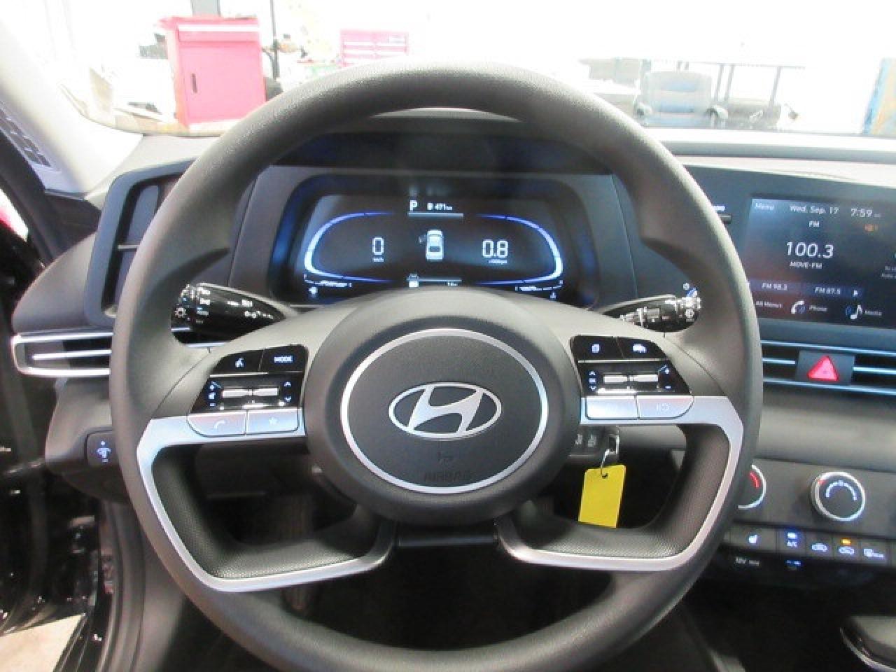 2025 Hyundai Elantra ESSENTIAL, HTD. SEATS, APPLE/ANDROID, JUST 3K! Photo