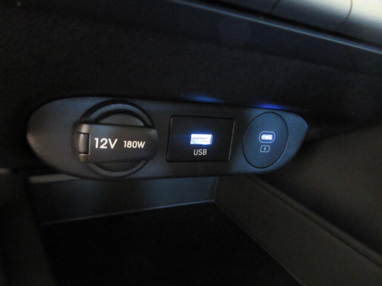 2025 Hyundai Elantra ESSENTIAL, HTD. SEATS, APPLE/ANDROID, JUST 3K! Photo