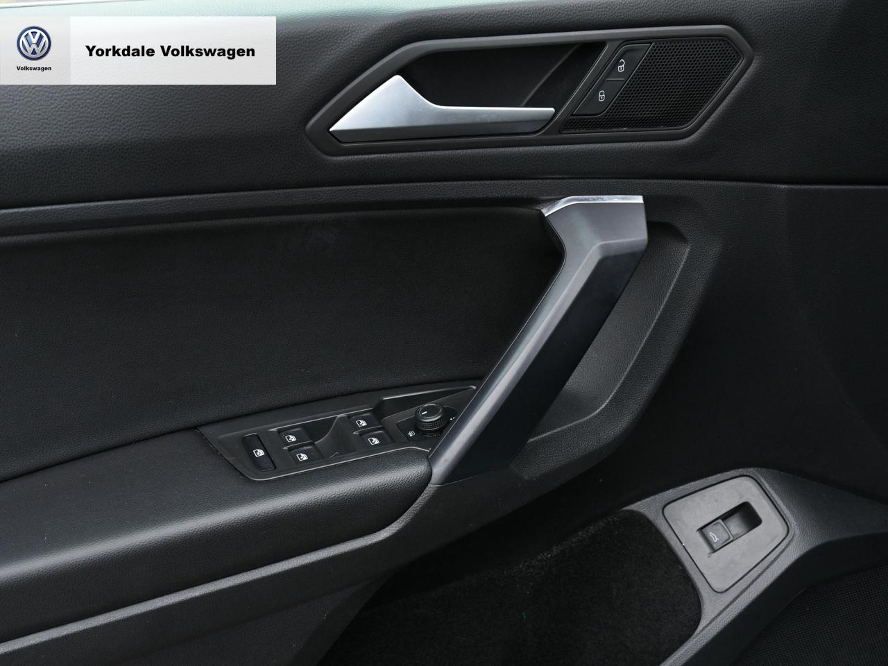 2021 Volkswagen Tiguan 4Motion Photo