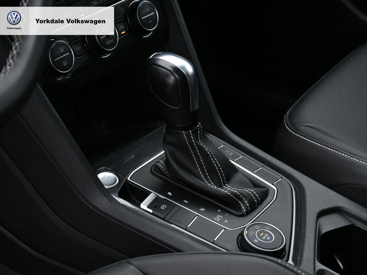 2021 Volkswagen Tiguan 4Motion Photo