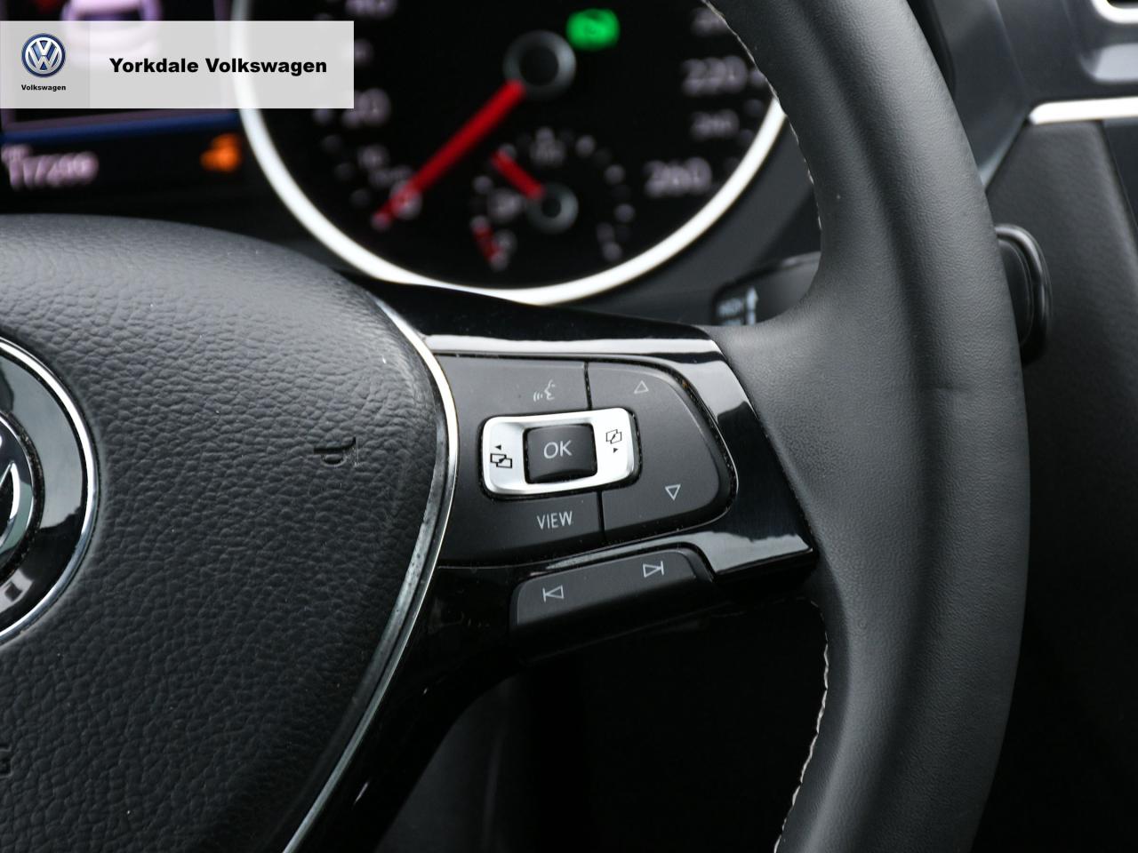 2021 Volkswagen Tiguan 4Motion Photo