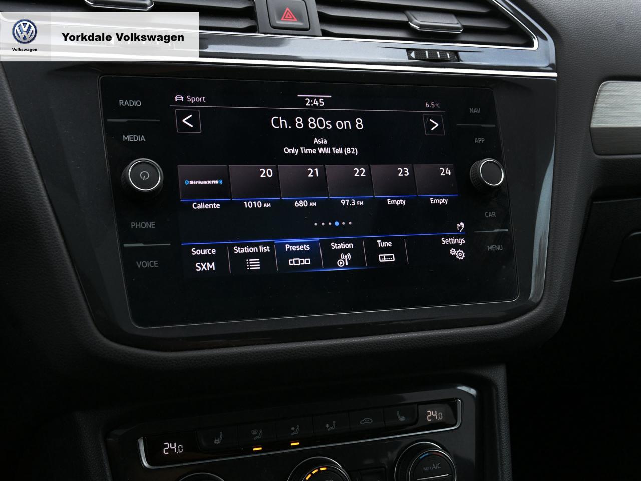 2021 Volkswagen Tiguan 4Motion Photo