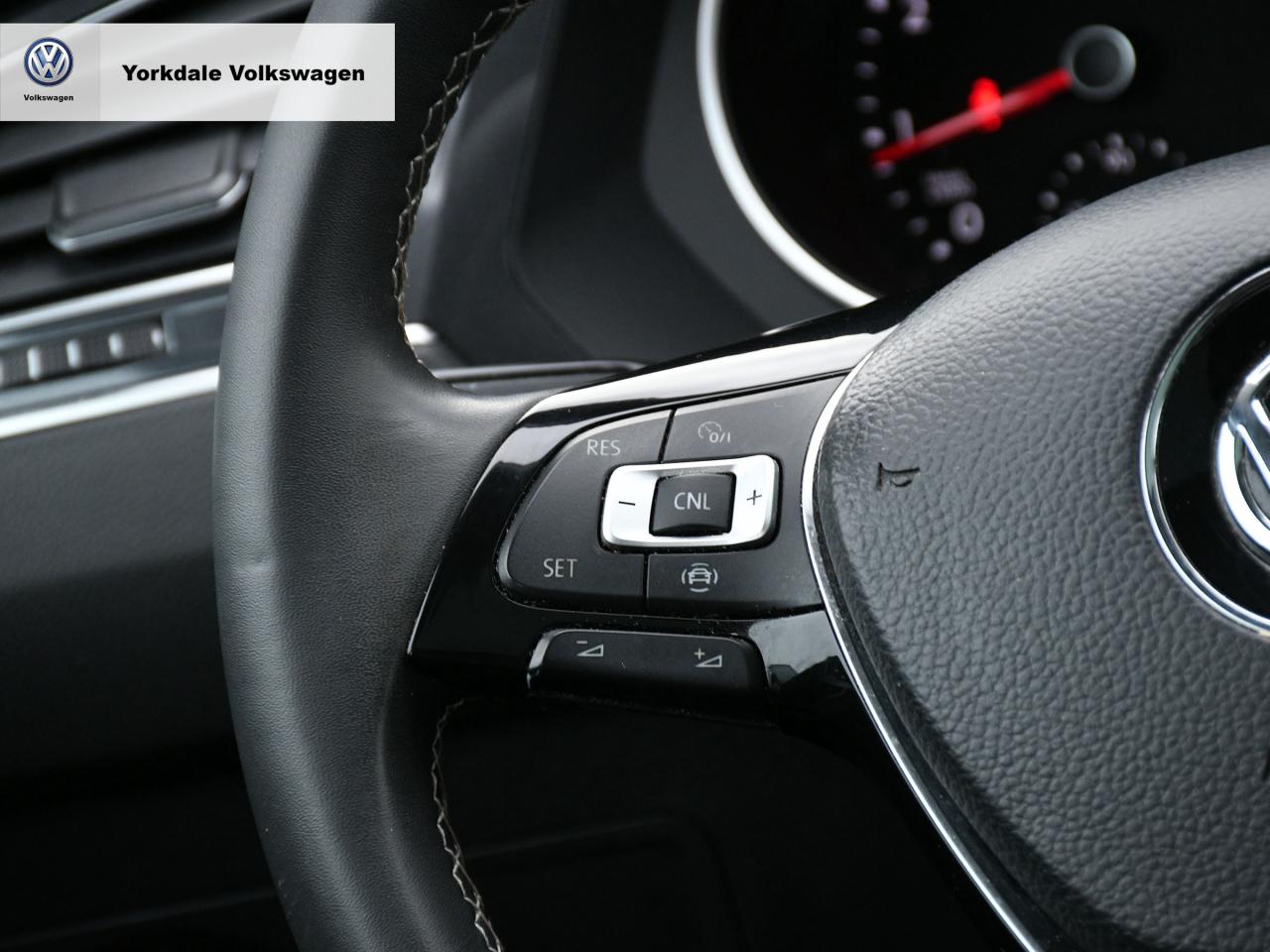 2021 Volkswagen Tiguan 4Motion Photo