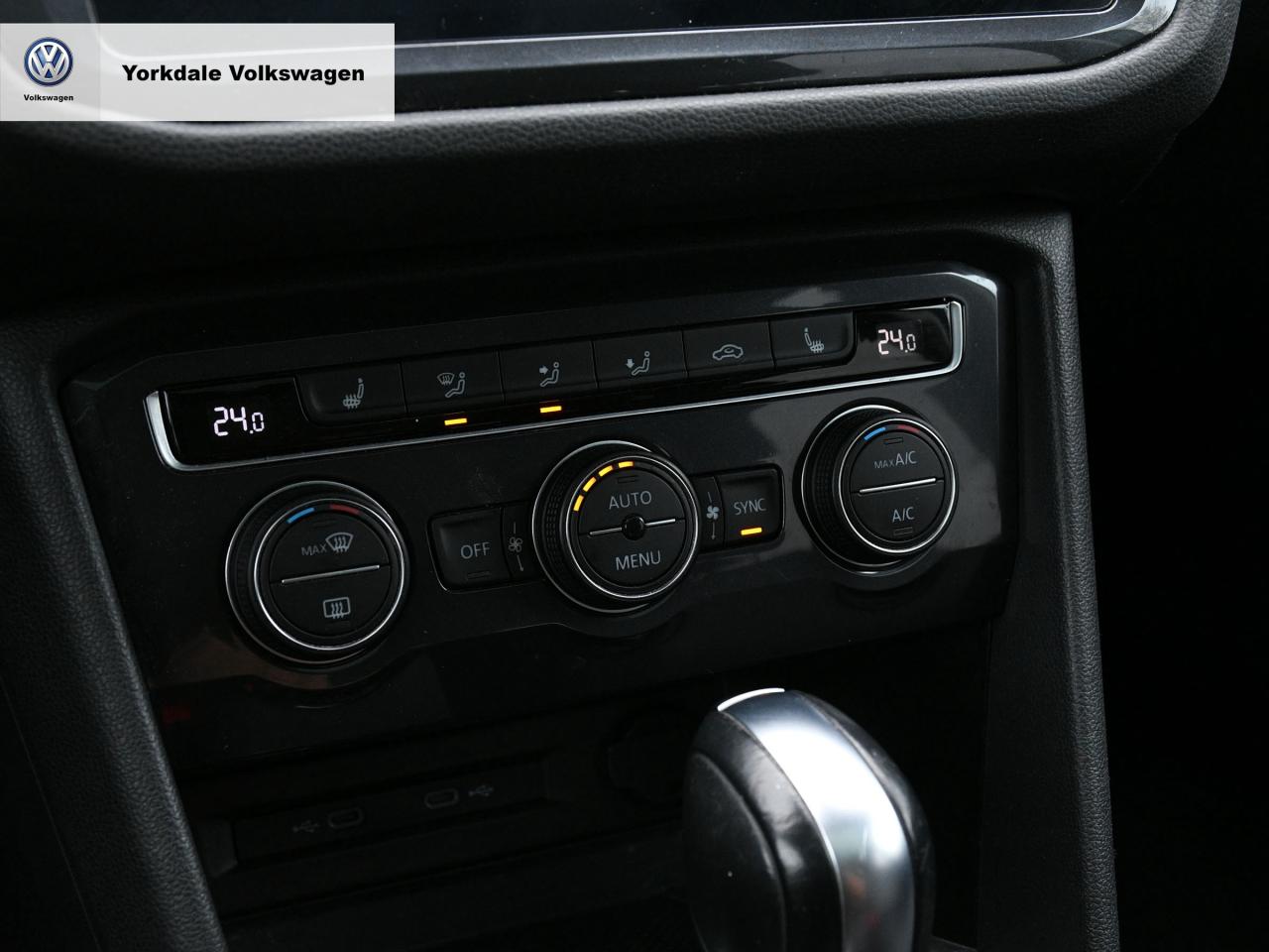 2021 Volkswagen Tiguan 4Motion Photo