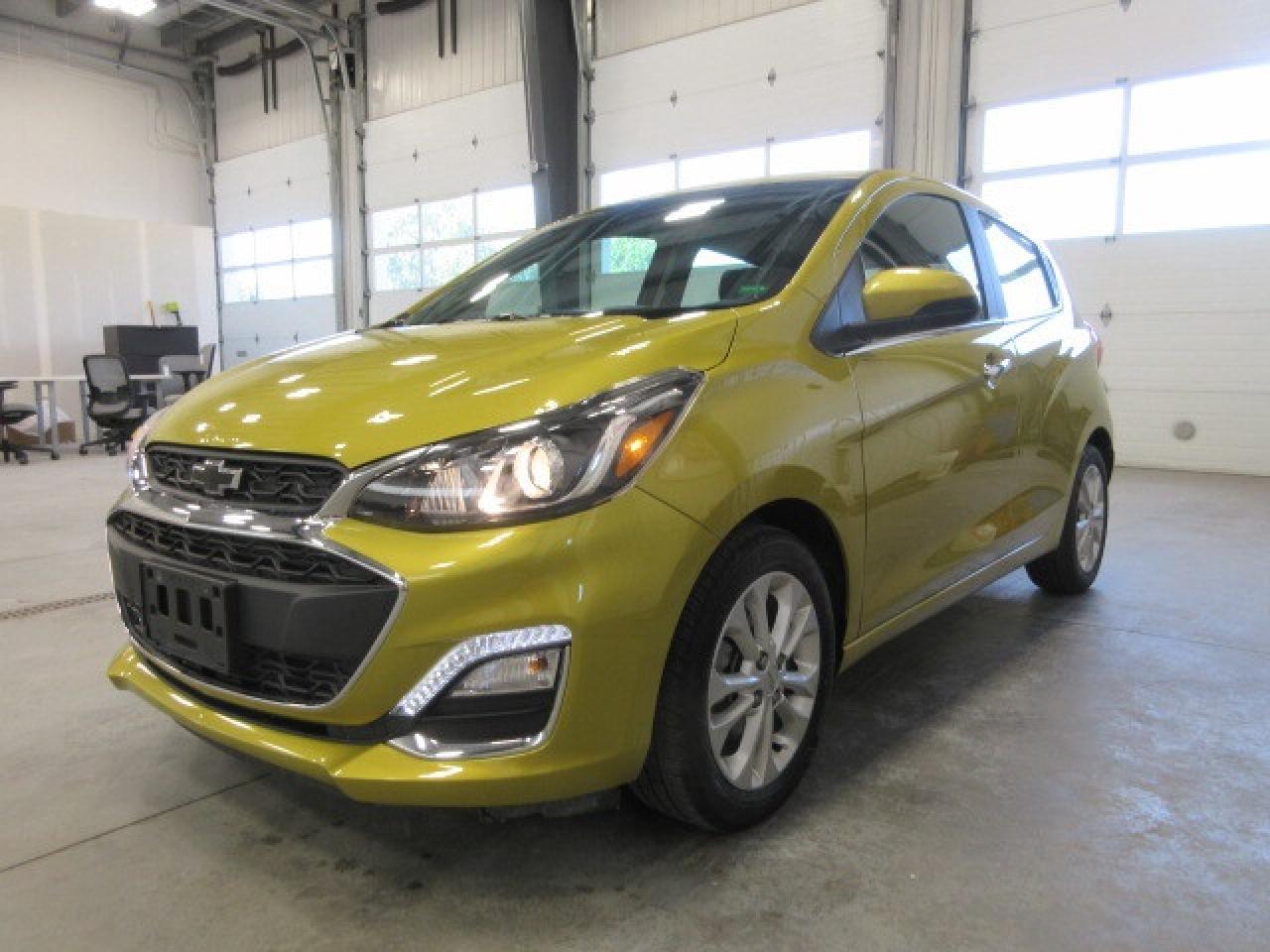 2022 Chevrolet Spark 2LT, ROOF, HTD. LEATHER, APPLE/ANDROID, 24K! Photo