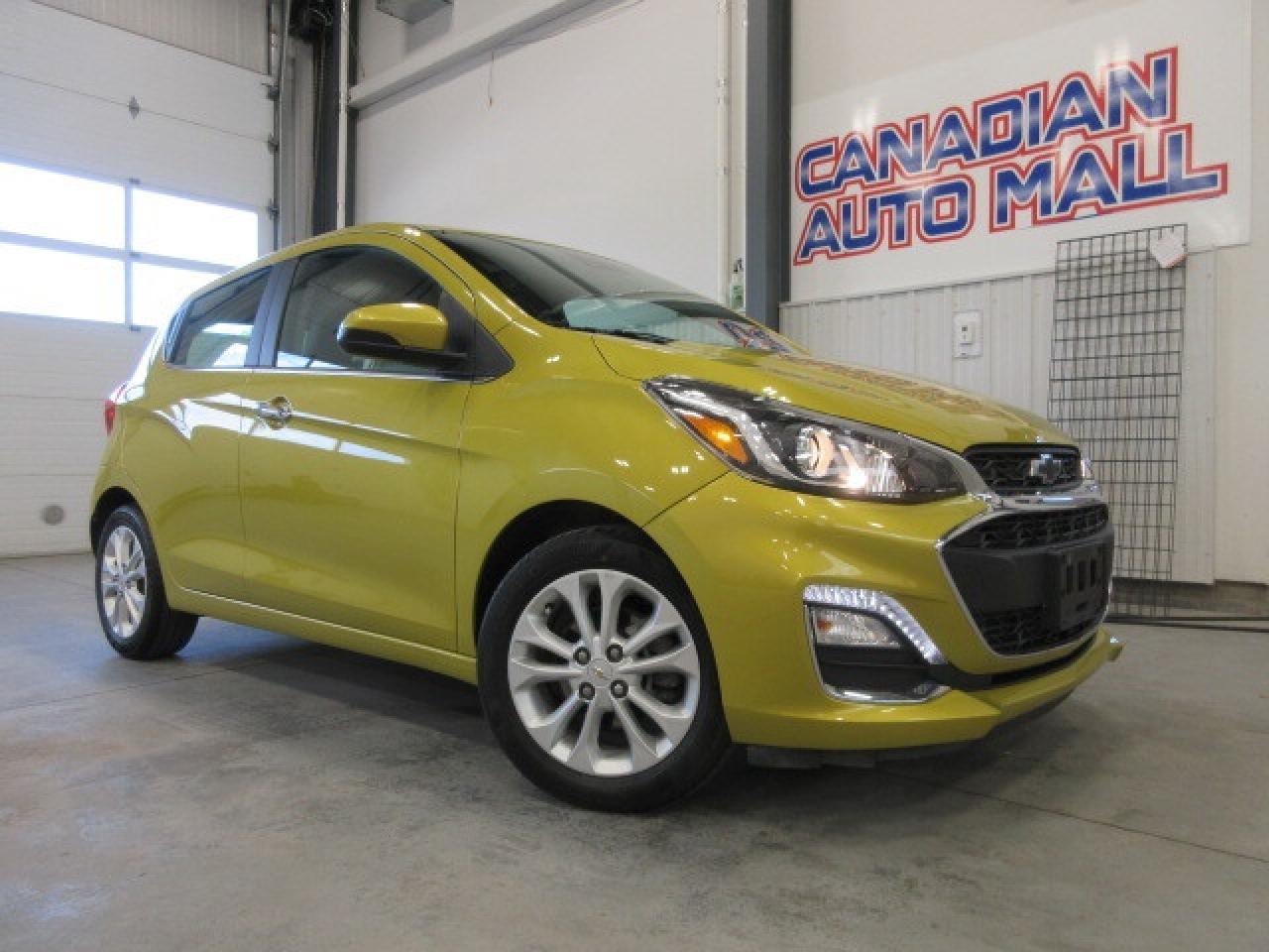 2022 Chevrolet Spark 2LT, ROOF, HTD. LEATHER, APPLE/ANDROID, 24K! Photo0