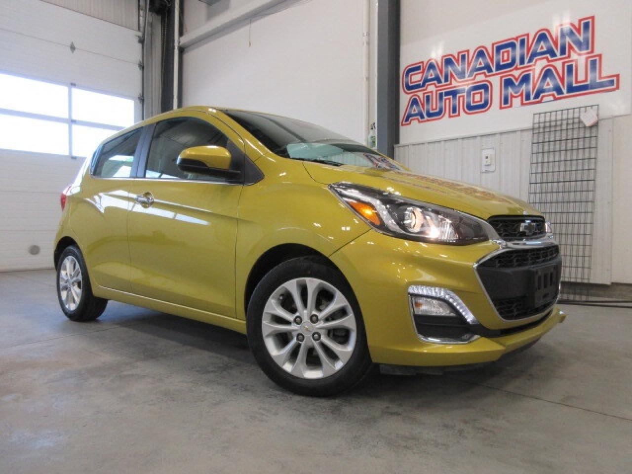 2022 Chevrolet Spark 2LT, ROOF, HTD. LEATHER, APPLE/ANDROID, 24K! Photo