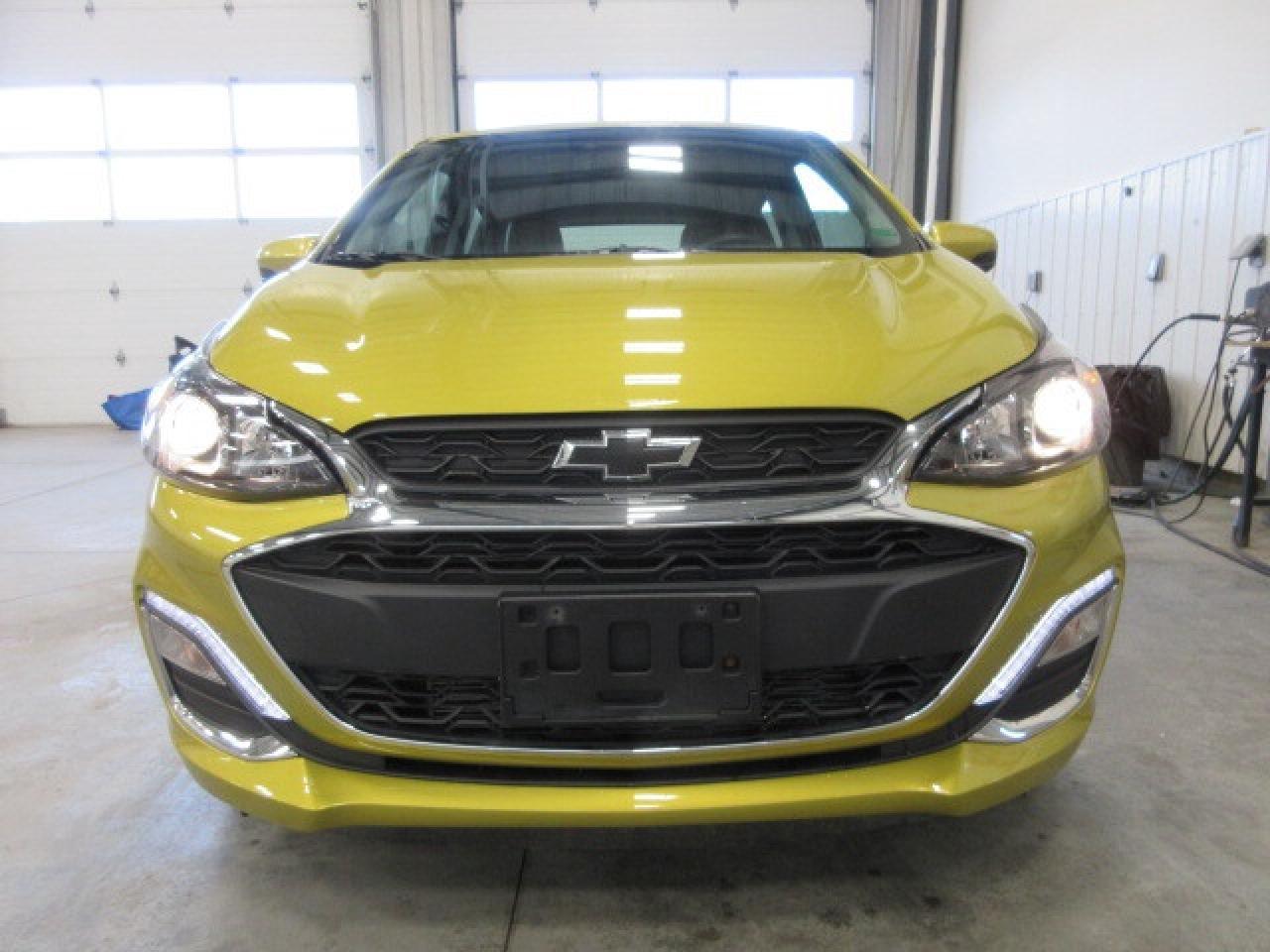 2022 Chevrolet Spark 2LT, ROOF, HTD. LEATHER, APPLE/ANDROID, 24K! Photo