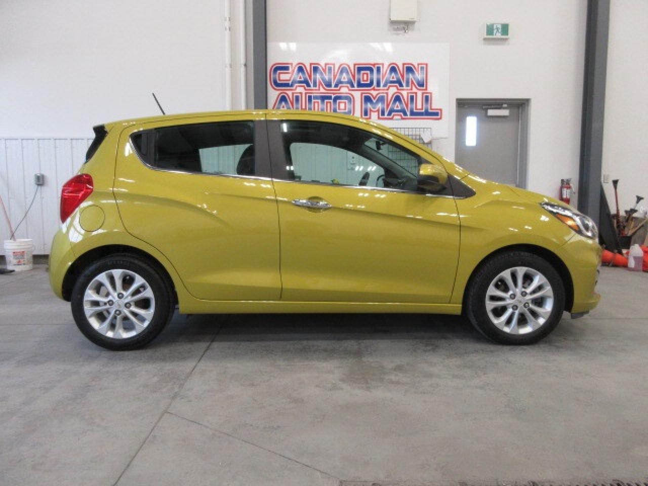2022 Chevrolet Spark 2LT, ROOF, HTD. LEATHER, APPLE/ANDROID, 24K! Photo