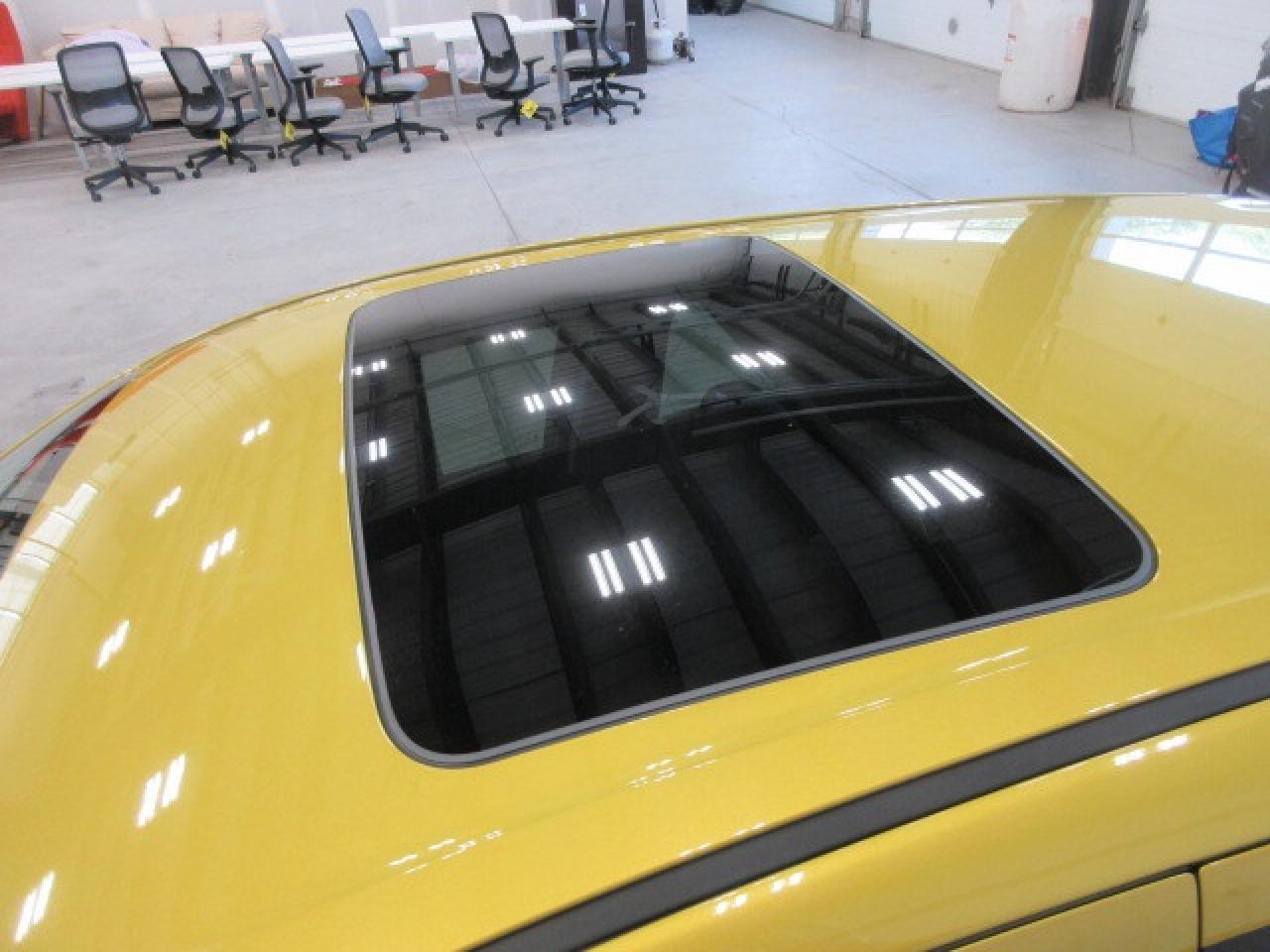 2022 Chevrolet Spark 2LT, ROOF, HTD. LEATHER, APPLE/ANDROID, 24K! Photo