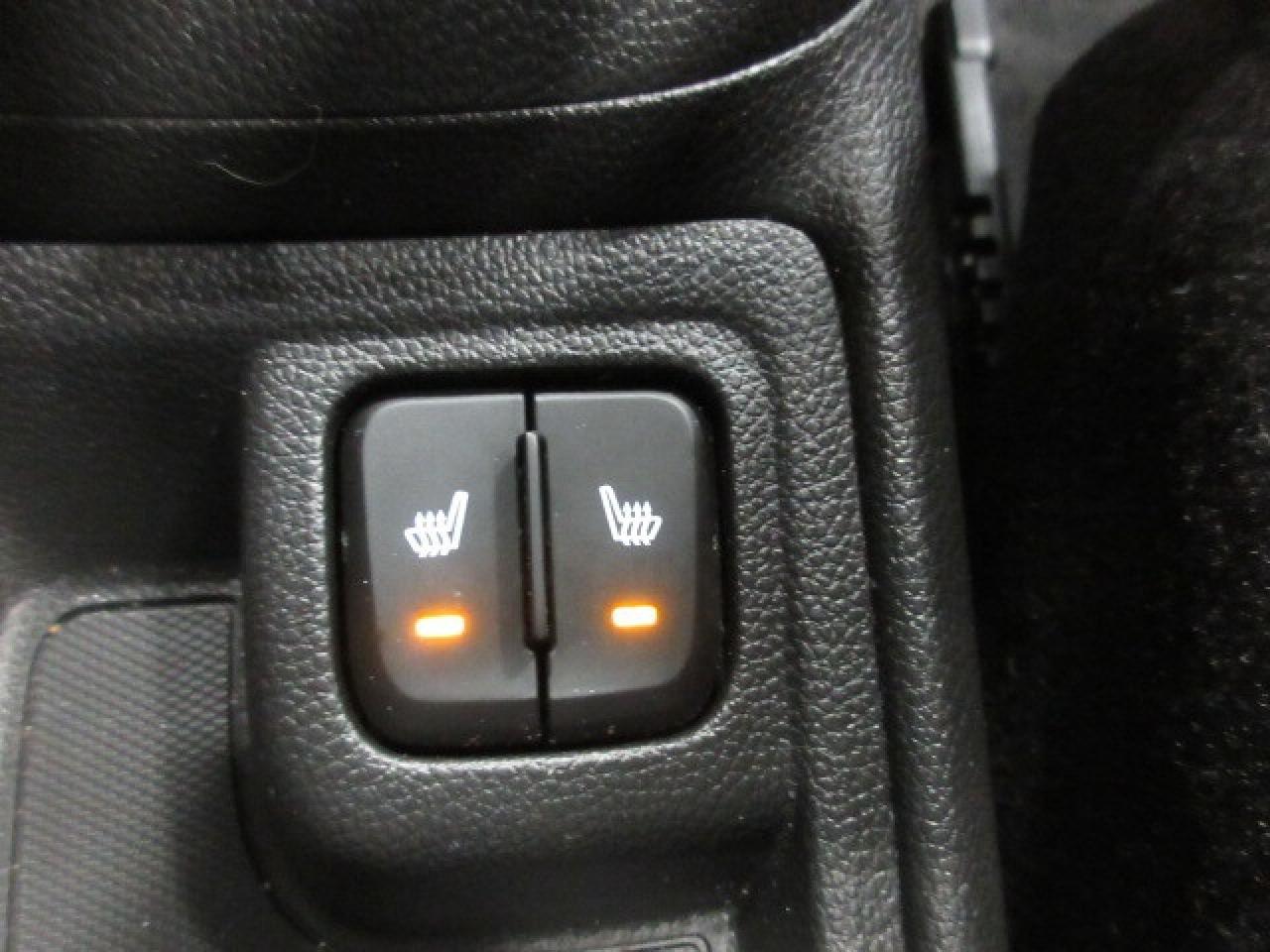 2022 Chevrolet Spark 2LT, ROOF, HTD. LEATHER, APPLE/ANDROID, 24K! Photo