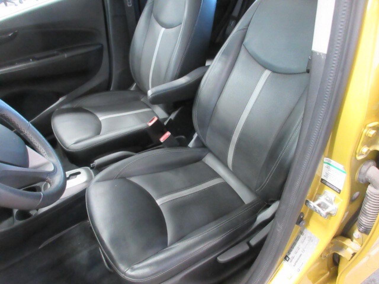 2022 Chevrolet Spark 2LT, ROOF, HTD. LEATHER, APPLE/ANDROID, 24K! Photo