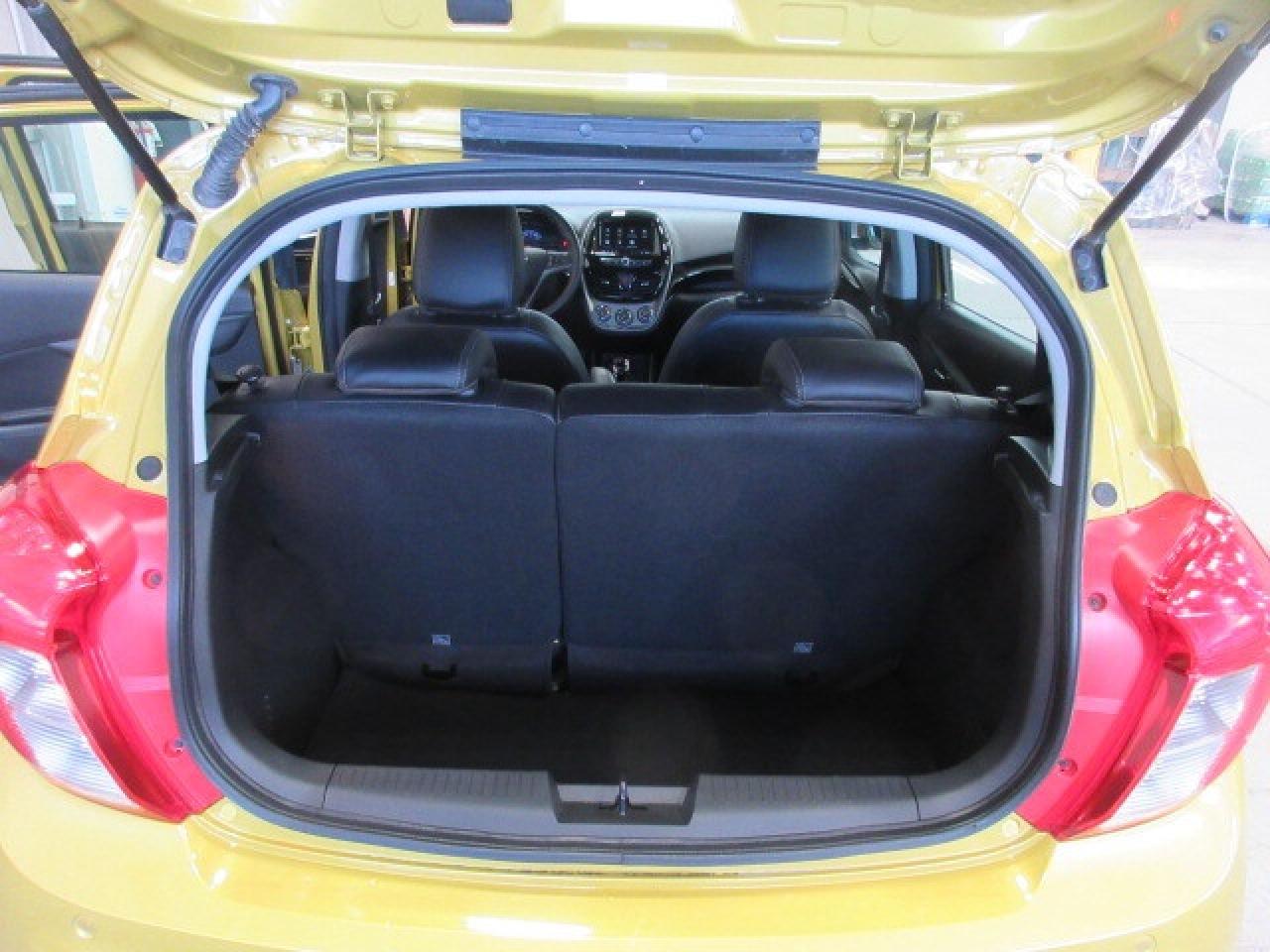 2022 Chevrolet Spark 2LT, ROOF, HTD. LEATHER, APPLE/ANDROID, 24K! Photo