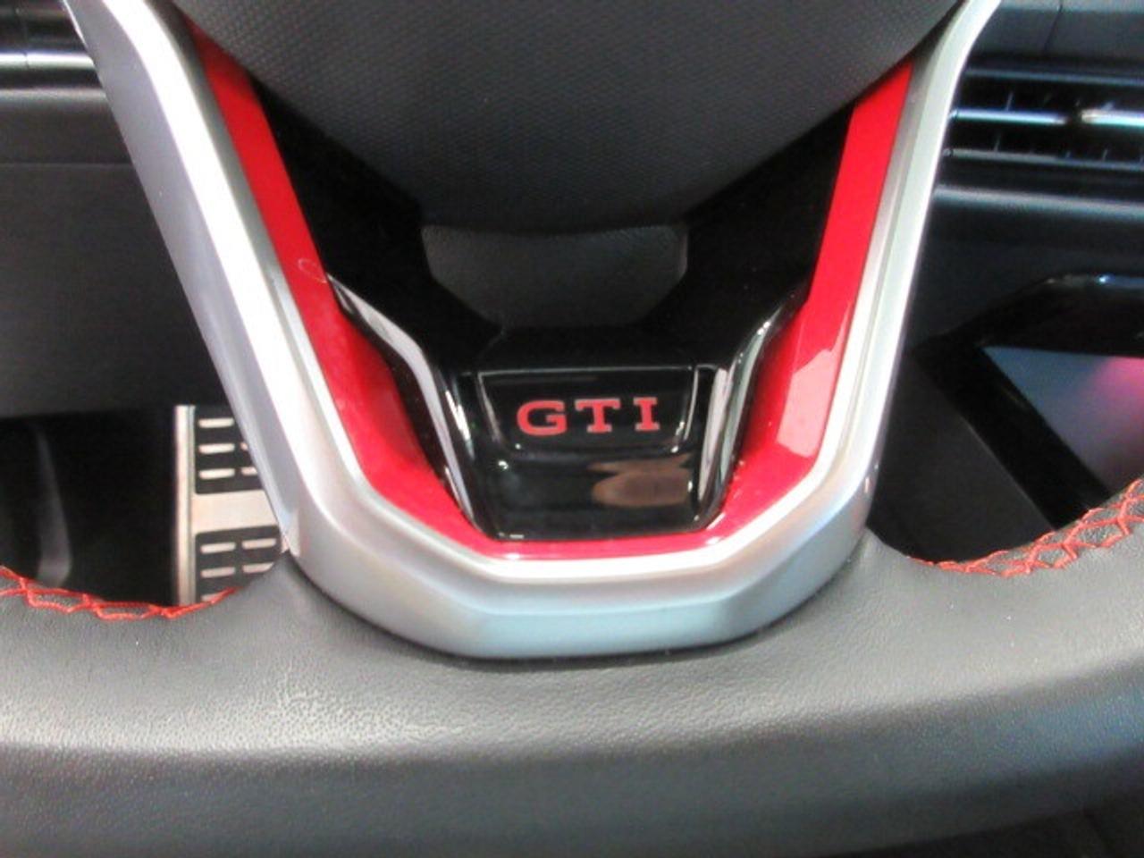 2024 Volkswagen Golf GTI GTI 380 AUTOBAHN, NAV, ROOF, APPLE/ANDROID, 31K! Photo